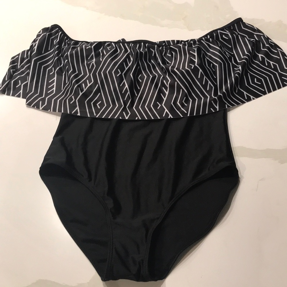Off the shoulder one piece swimsuit